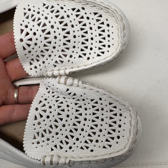 Ugg Claire Leather Loafer Perforated Laser Cut Ivory Casual Slip On Shoe - 9.5 - Picture 7 of 7